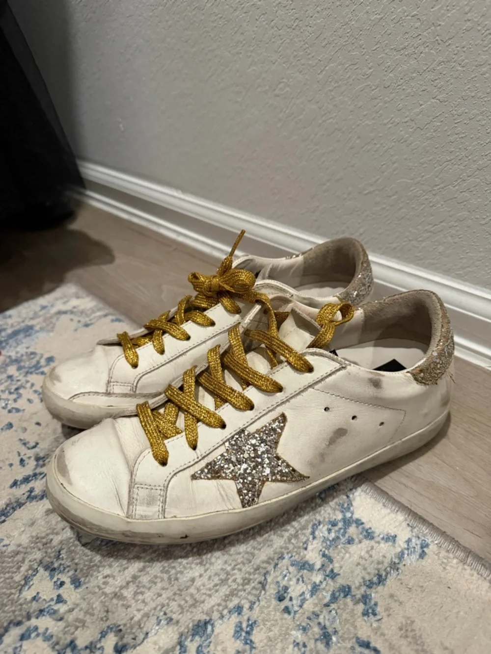 Golden Goose White Sneakers with Gold Star and Metallic Gold Laces - Picture 3 of 11